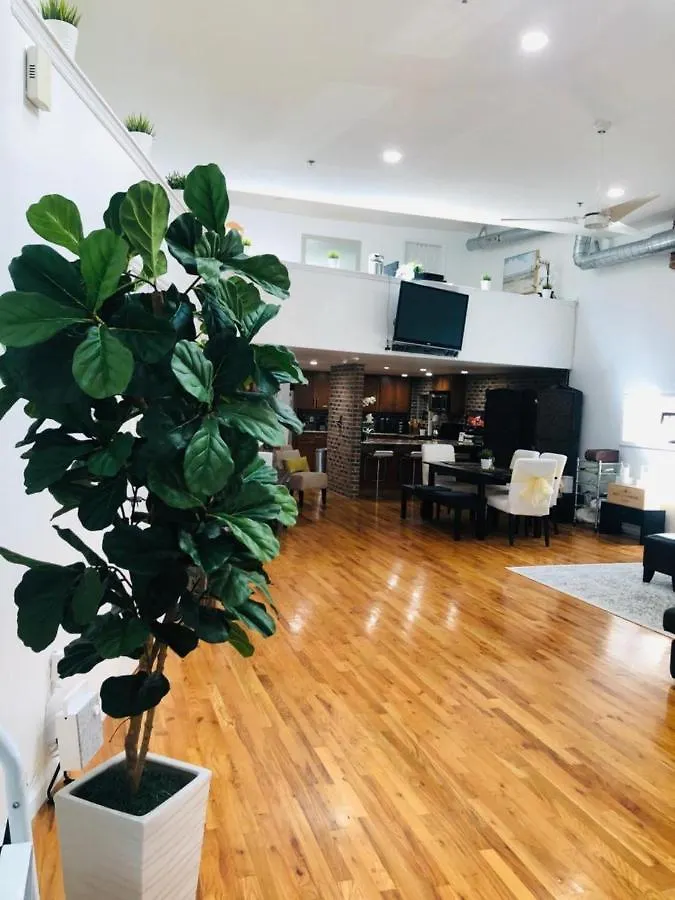 Updated Amazing Bi -Level Condo Minutes From Water Views Of New York City North Bergen